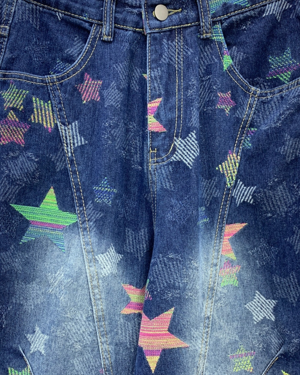Vintage Star Print Wide - Leg Jeans - Zilvina